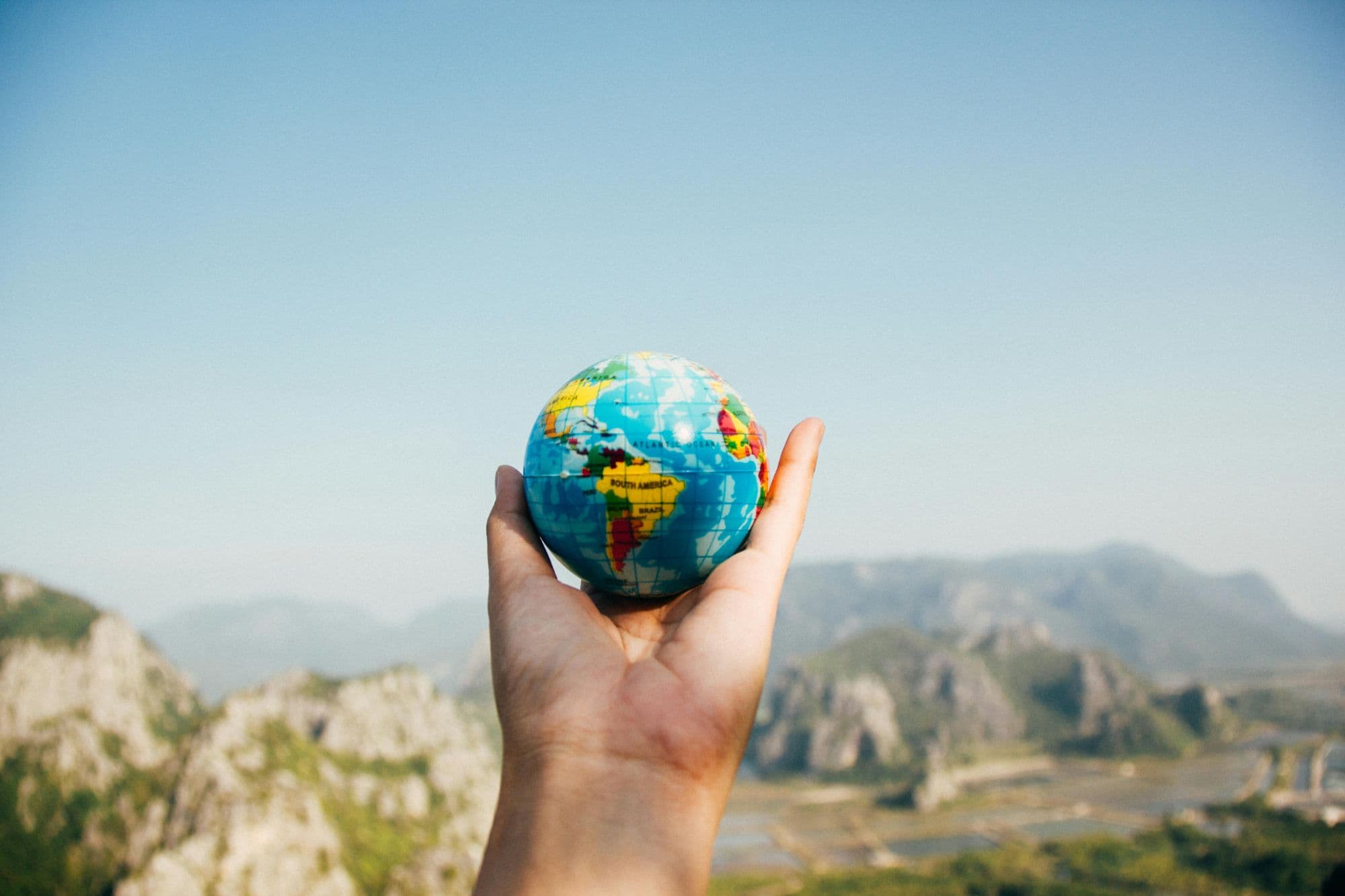 FlyWorld - Your World, Our Journey